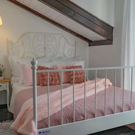 Julia 16 People Guest house Milna (Brac)