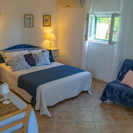 Guest house Julia 16 People